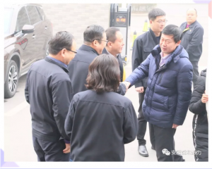 市政協(xié)副主席、住建局黨組書(shū)記、局長(zhǎng)侯津琪到益和熱力公司走訪慰問(wèn)一線職工